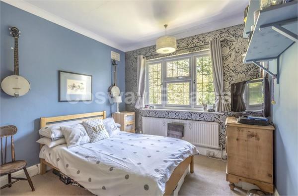Copthall Drive/Holmdene Avenue, Mill Hill